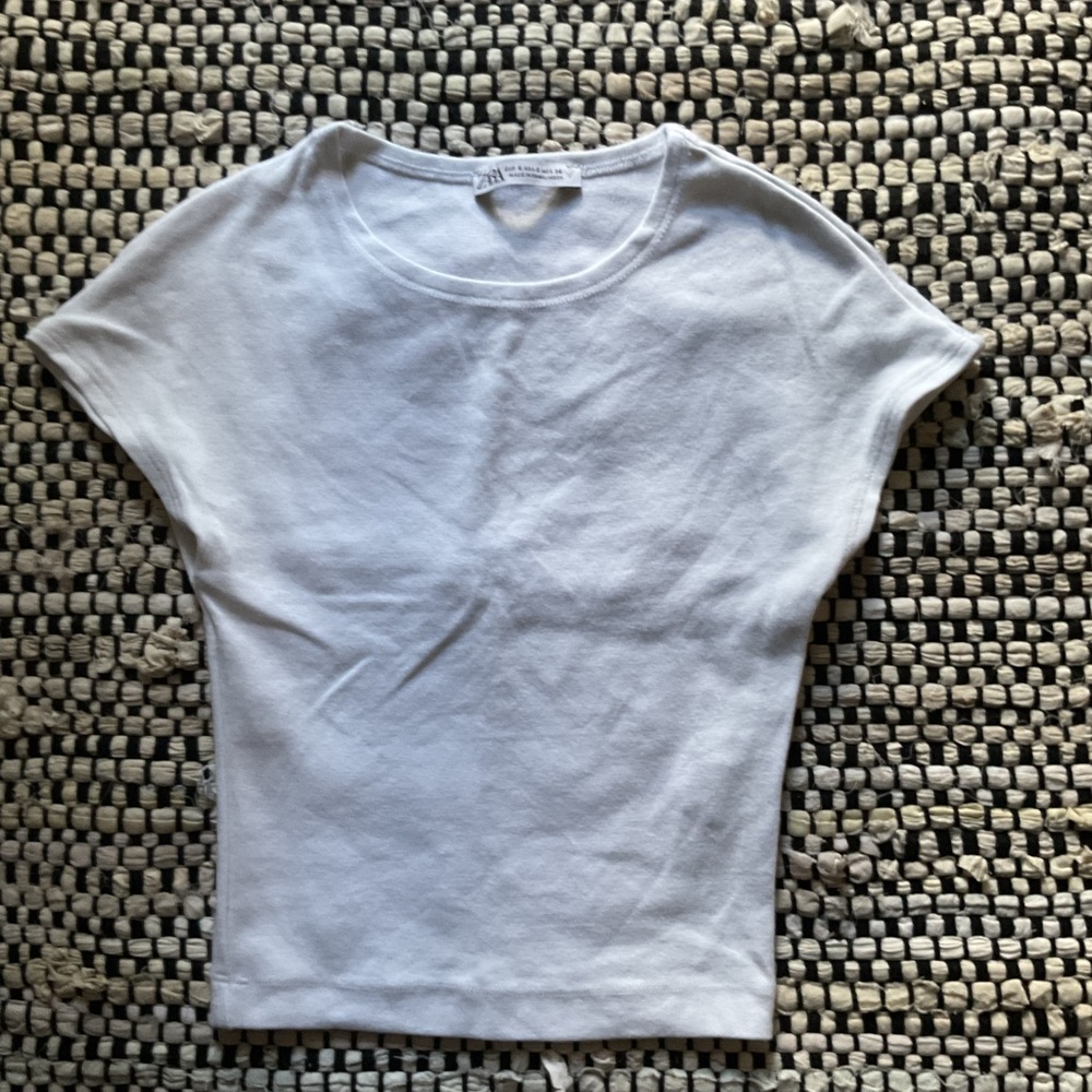 Zara Classic White Short Sleeve Tee